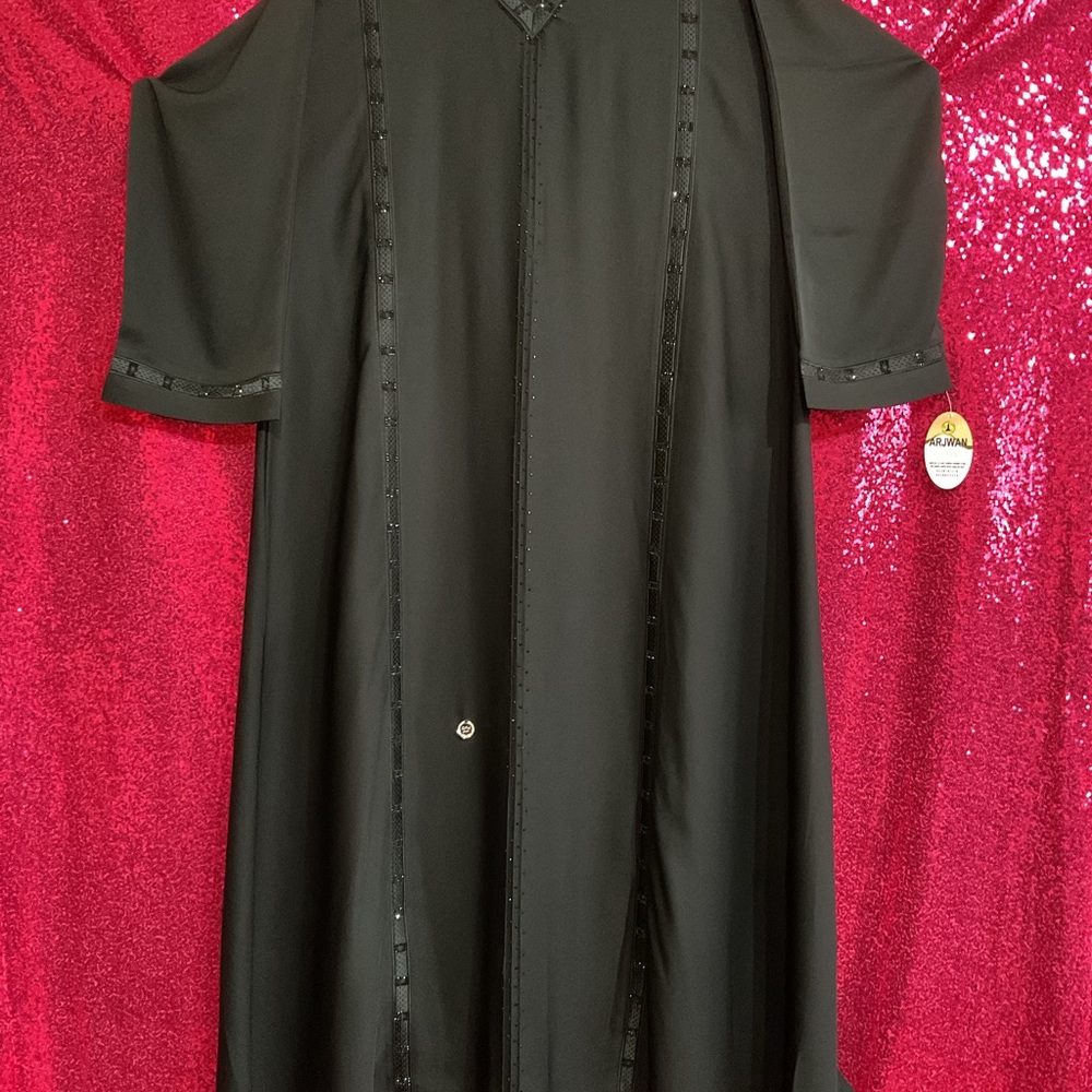 Elegant Black Dress with Sequin Details